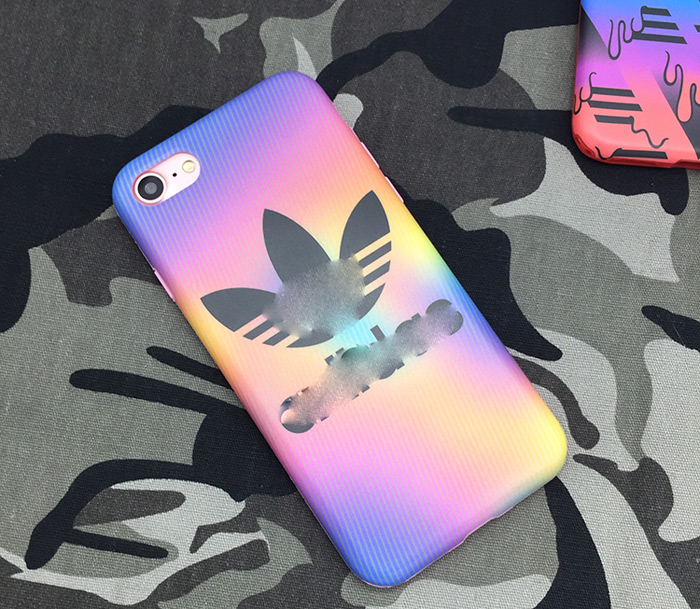 ブランドadidas iPhoneケース