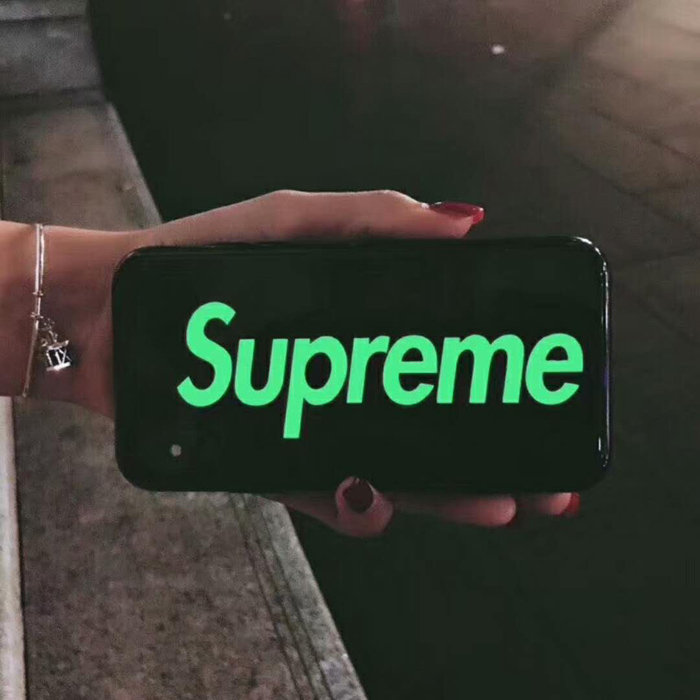 強化ガラスiPhoneケース