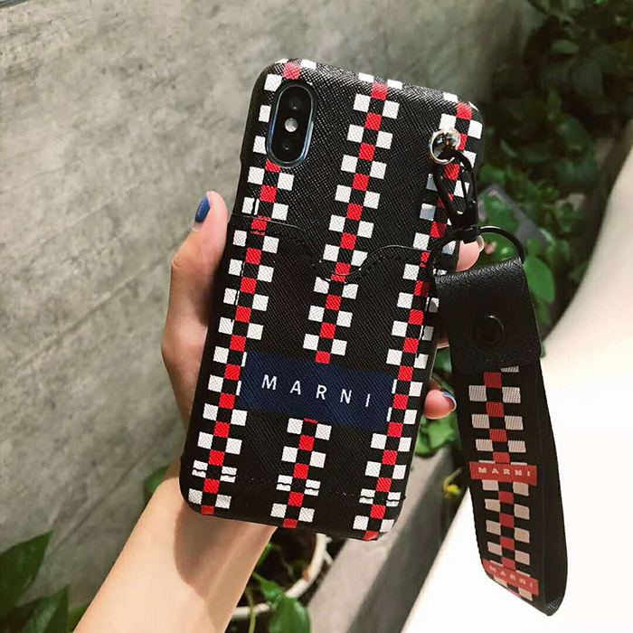 マルニ iPhone8/8plusケース 便利