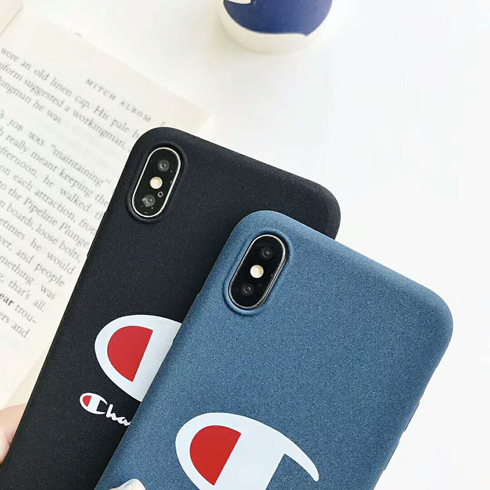 Champion iPhoneXSケース 人気
