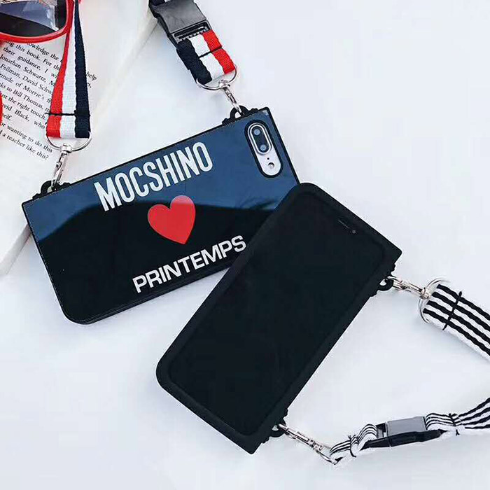 ハンドル付き MOSCHINO iPhoneXSケース