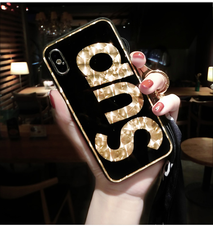 iPhone8カバー シュプリーム キラキラ