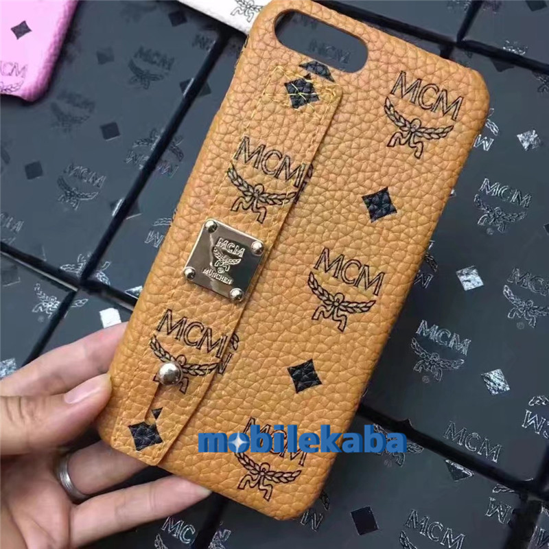 
エム シー エム iphone8/7plusケース　ベルト付き
