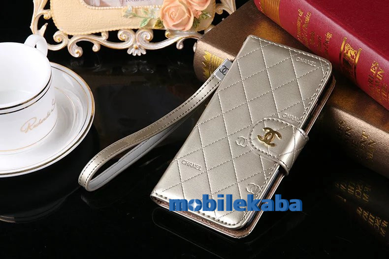 iphone8/7 Chanelシャネルmobilekaba口コミ鏡ありカード収納