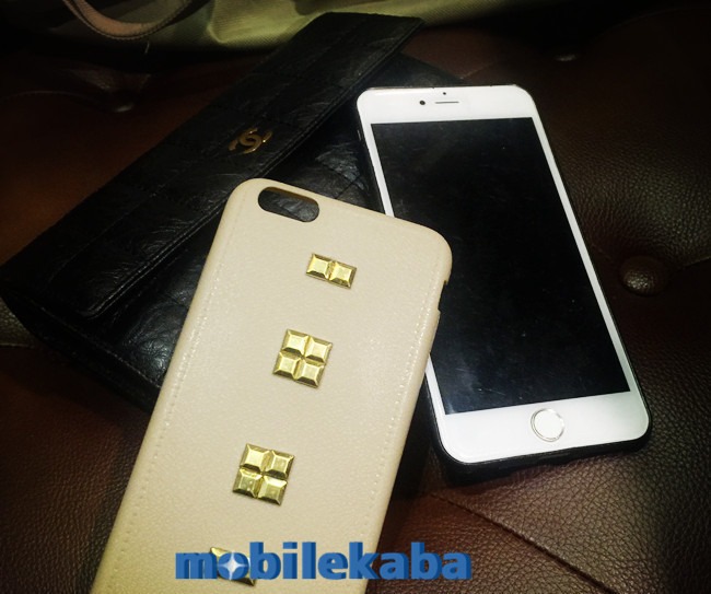 
ヴァレンティノ金属リベット付きメタル飾り革製ソフトiPhone6/7ケース6S7plus5S携帯カバー女子向けおしゃれクール

