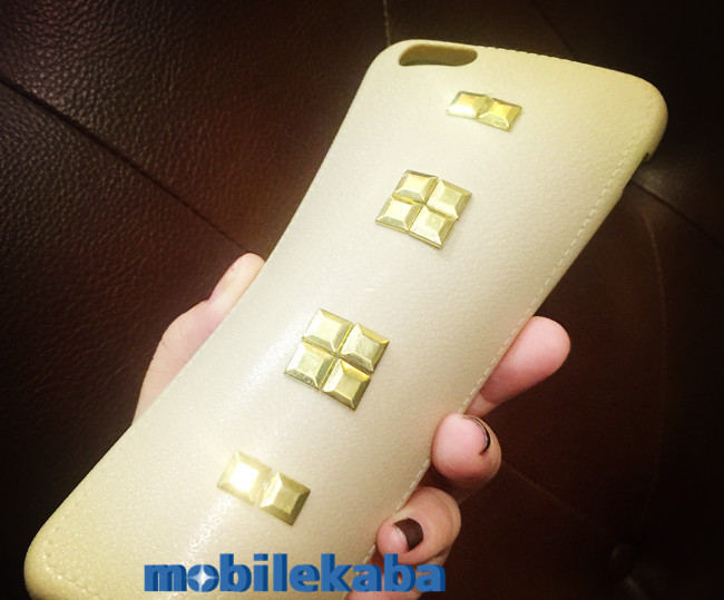 
ヴァレンティノ金属リベット付きメタル飾り革製ソフトiPhone67plus5S携帯カバー女子向けおしゃれクール
