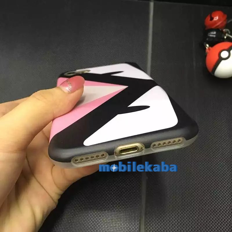 
フェンデイiPhone7/8ケースFENDIモンスター大きい目 デザインヒット携帯カバー人気クール 下部  
