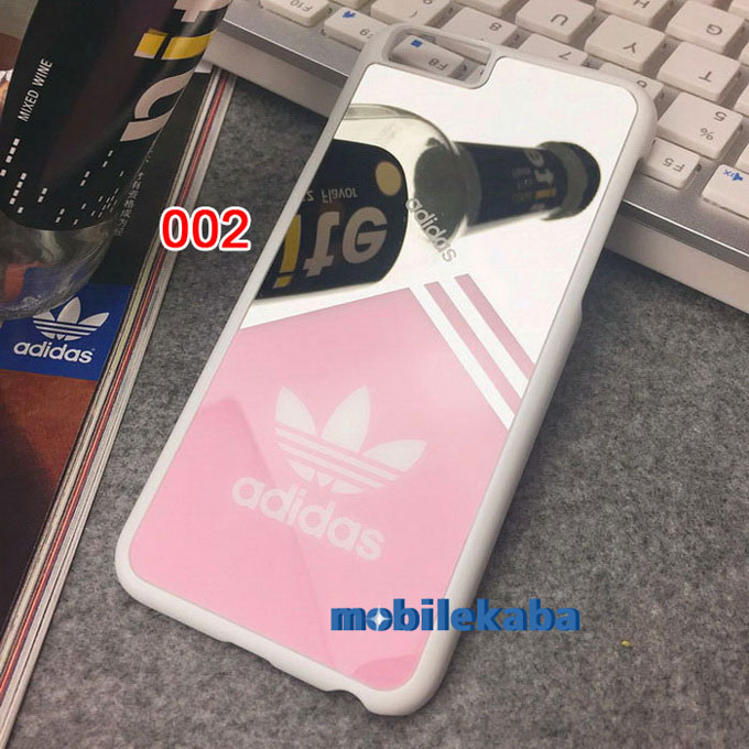 
シンプル 男女兼用 アディダス iPhone8ケース
