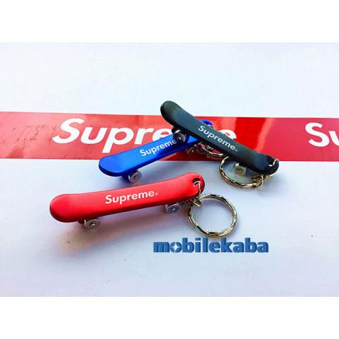 カッコイイ 男女兼用 ブランド シュプリーム supreme スケートボード造型 ストラップ アクセサリー キーホルダー key holder 携帯 バッグペンダント