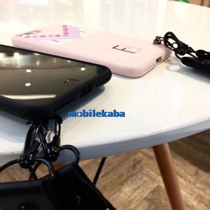 
カップル フェンデイ iPhone8 ケース 怪獣
