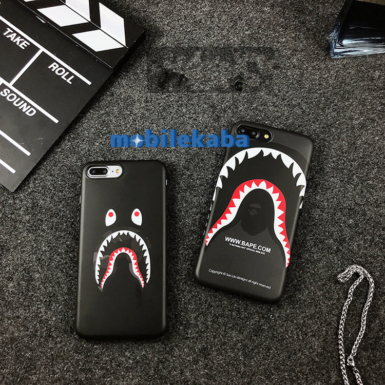 ファッションブランドBAPEサメ鮫アイフォン7/8/XケースiphoneX/8/7/6splusベイシングエイプ メンズ艶消しソフト携帯カバー
